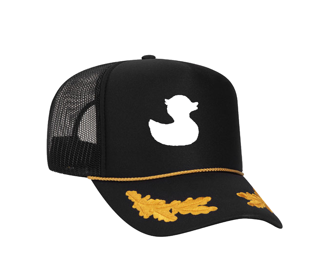 TownPool White Duck Captains Trucker Hat (Black/Gold, White)